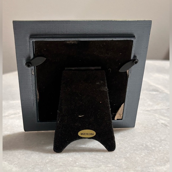 Vintage preowned ornate mini frame in metal, resin, glass, and crystals 3x3 pic - Picture 3 of 3